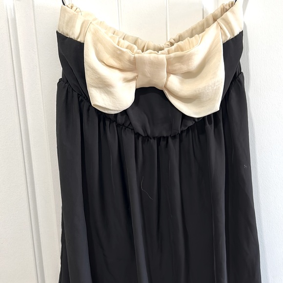 Zara Black Strapless bubble dress with silky ivory champagne bow in front - Picture 9 of 11
